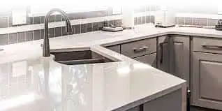 Luxury White Polished Kitchen Quartz Countertop in Farmers Branch TX